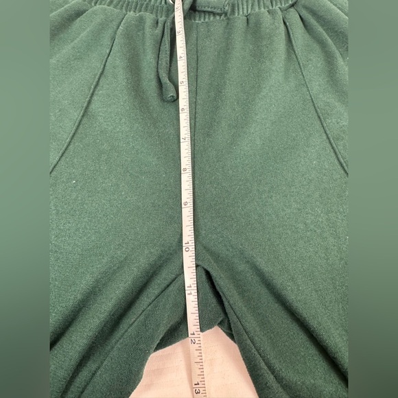5 for $25| Rae Dunn forest dark green joggers with pockets size small - Picture 5 of 8